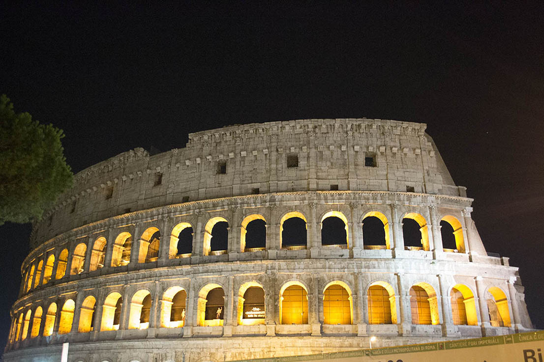 Viaje a Italia, visita a la Fontana Di Trevi. Consejos de viaje por Roma la ciudad eterna.